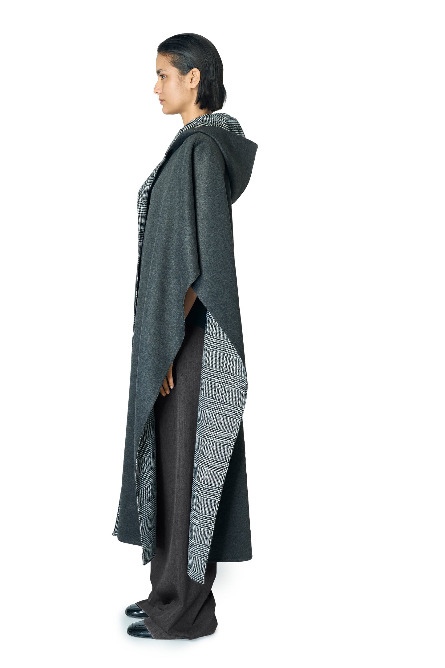EMILIA CAPE