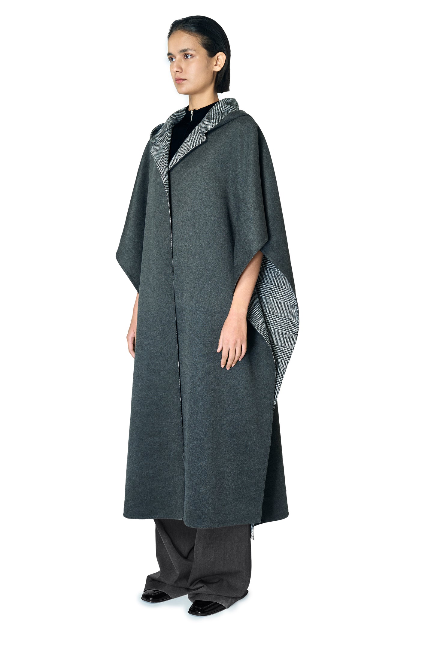 EMILIA CAPE
