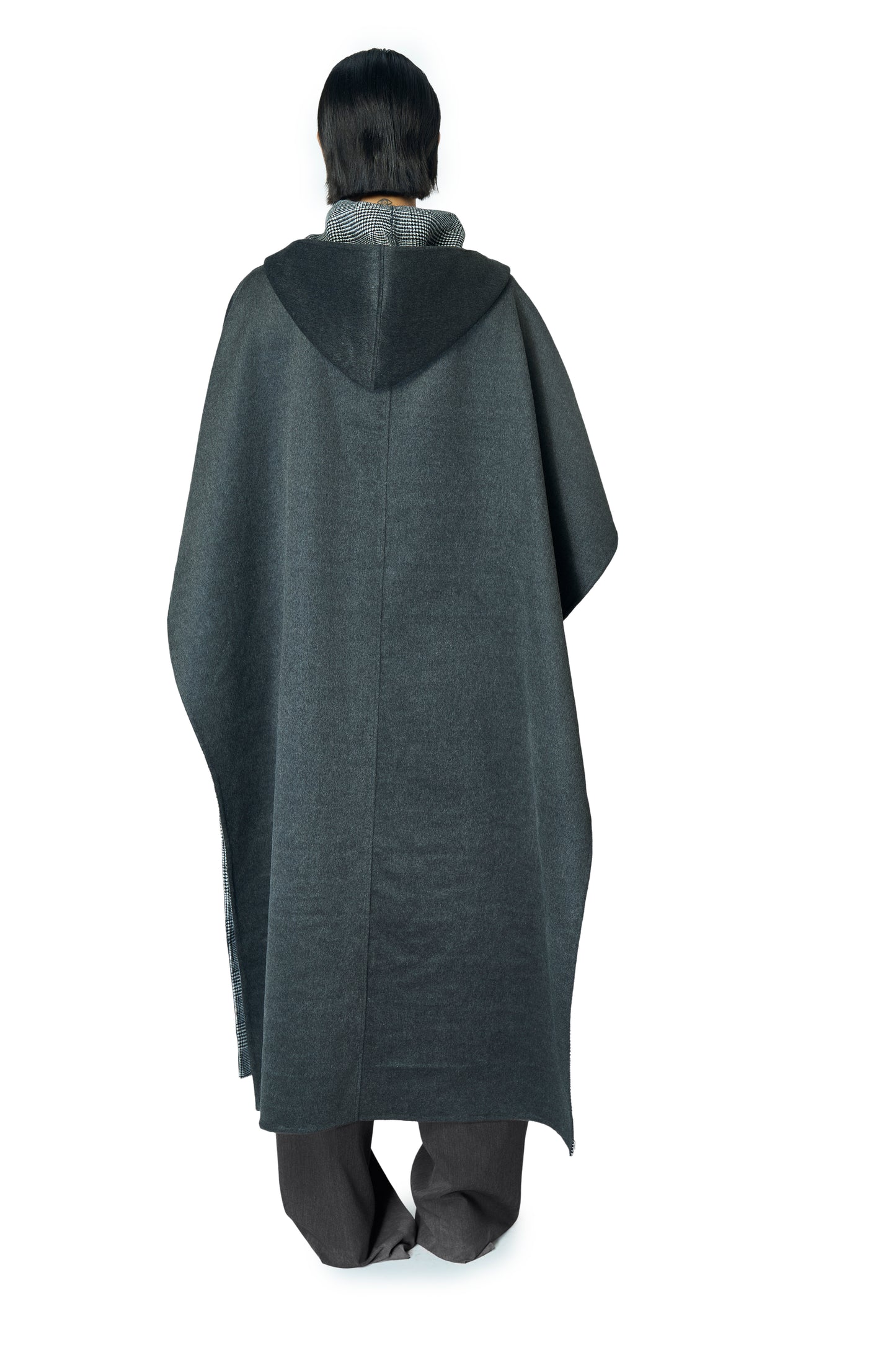 EMILIA CAPE